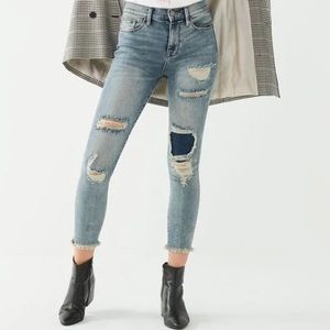 BDG Urban Outfitters Twig High Rise Cropped Distressed Jeans - W Size 30